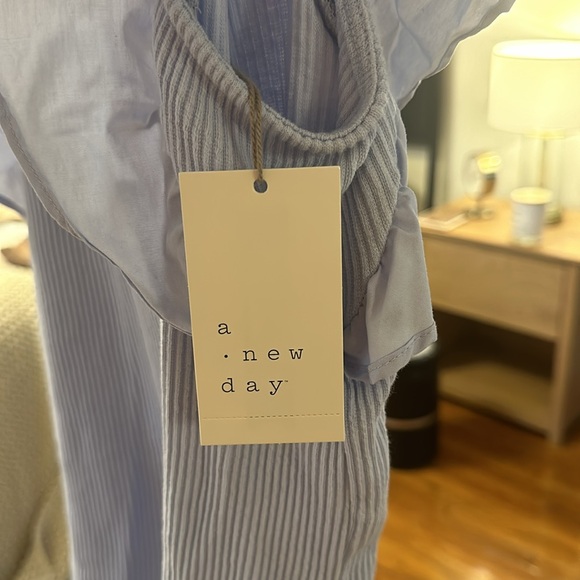 NWT Light Blue Ruffle Sleeve Ribbed Top - Picture 5 of 7